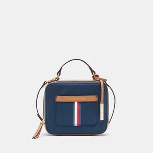 *Discounted Shipping* Tommy Hilfiger Navy Vanity Bag